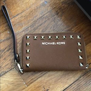 Michael Kors wallet/wristlet